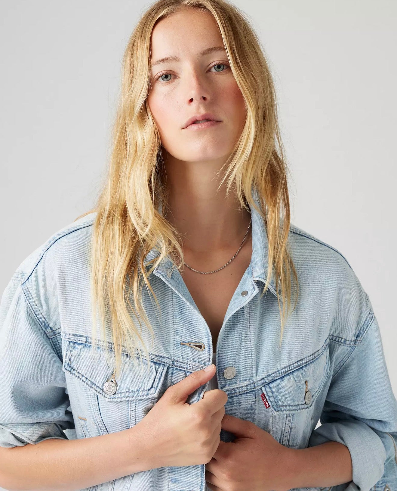 Shrunken 90s Trucker Jacket 2