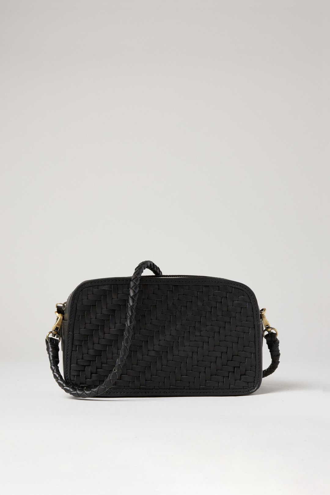 Edie Crossbody 1