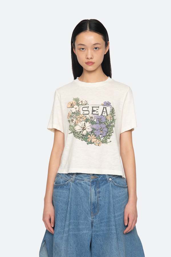 Currant T shirt 1