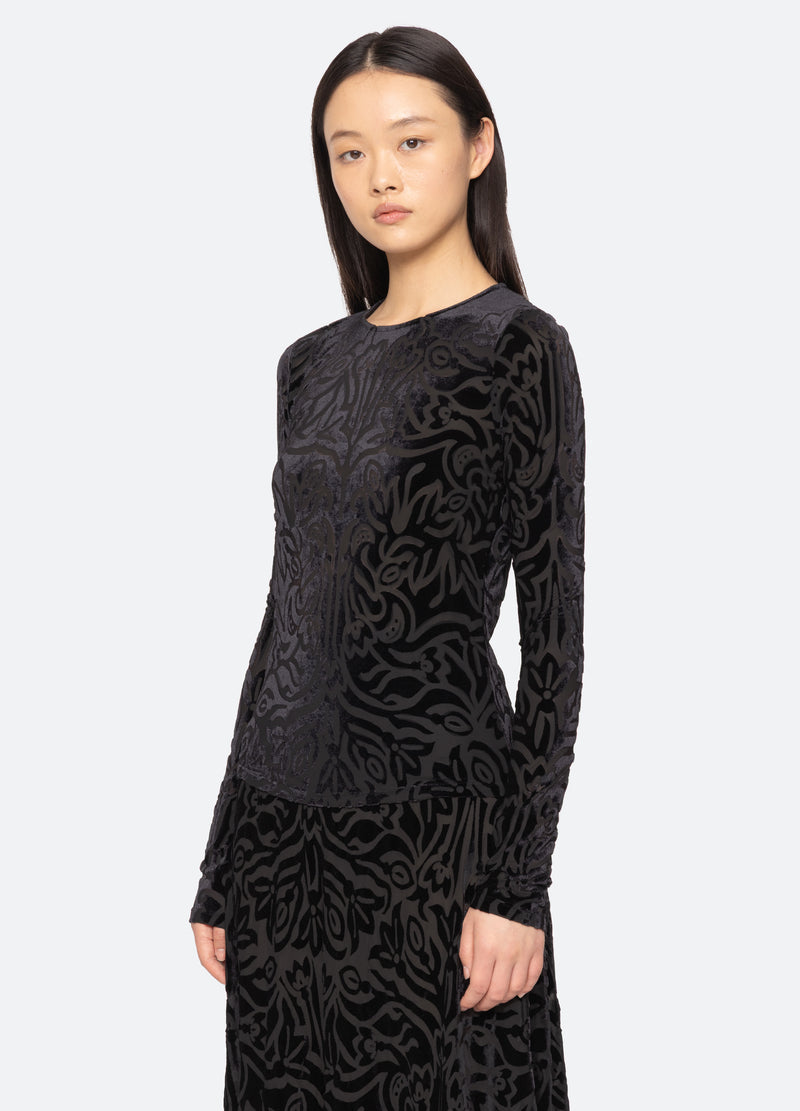 Julie Burnout Velvet L/S Top 1